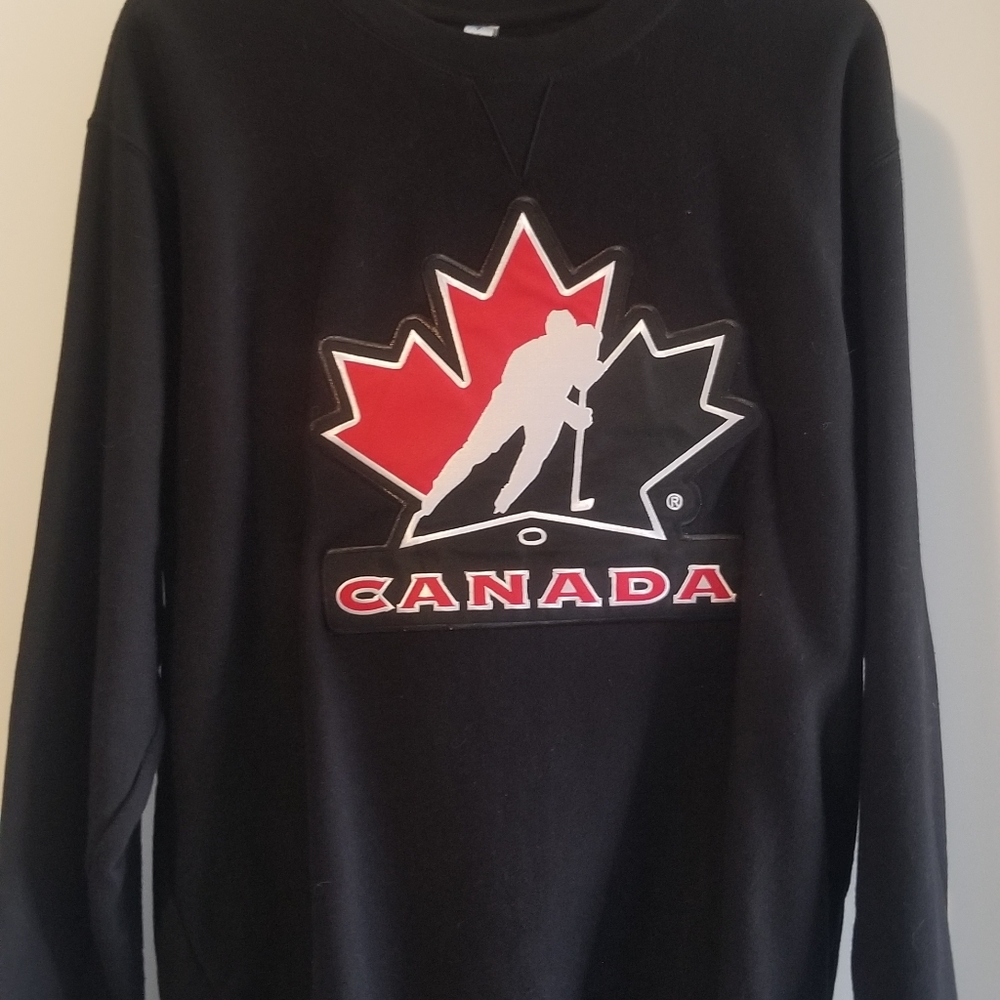 Team Canada crewneck sweater